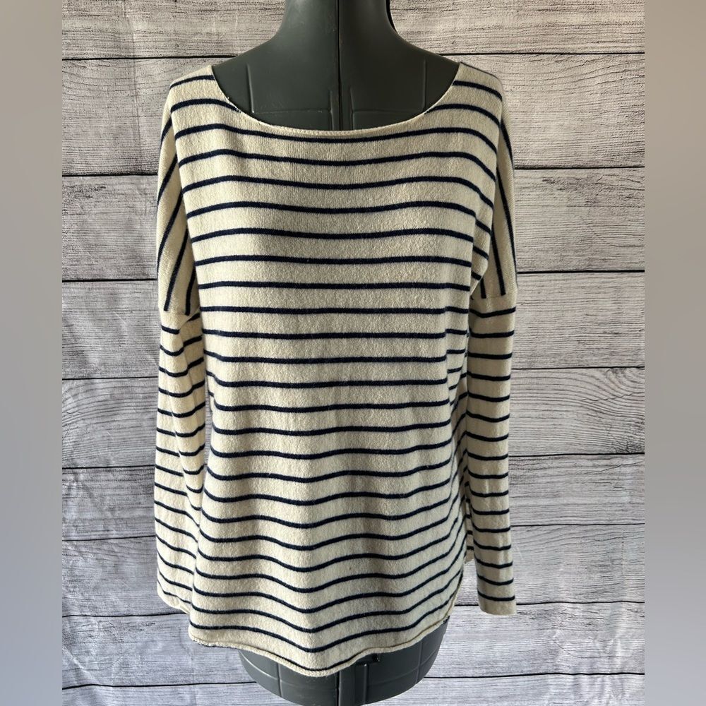 Vince 100% cashmere lightweight striped sweater size XS